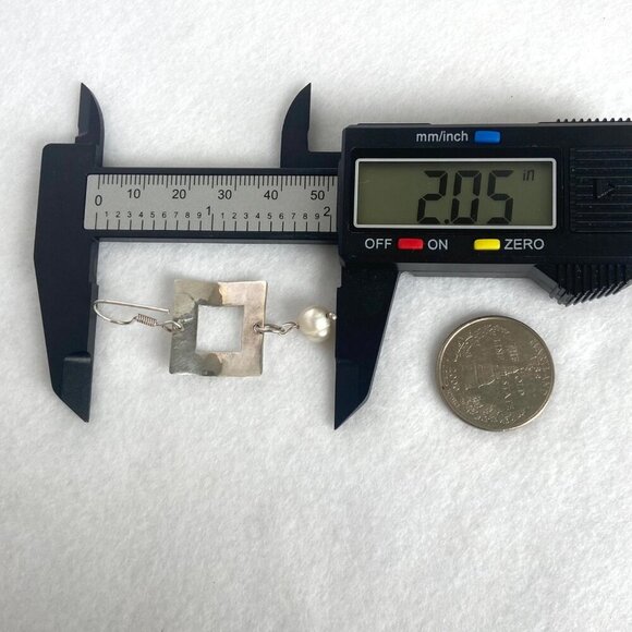 Sterling Silver 925 Square Hammered Baroque Pearl Dangle Drop Earrings - Picture 13 of 16